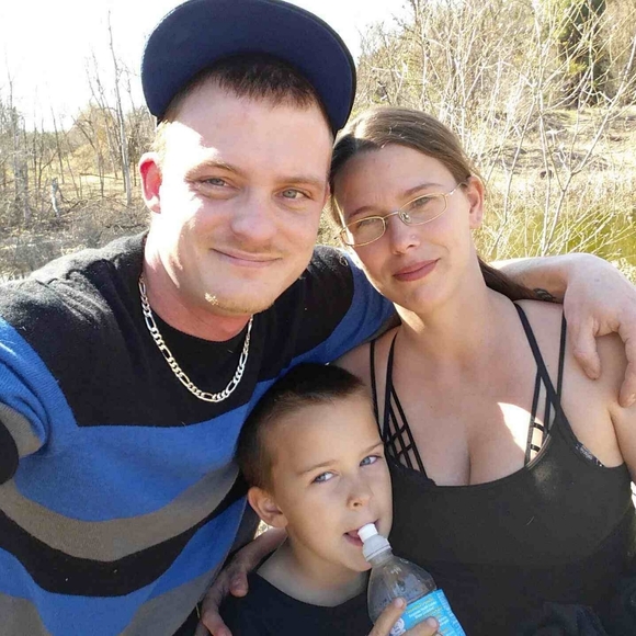 Meet your Posher, Cassandra - Picture 5 of 11